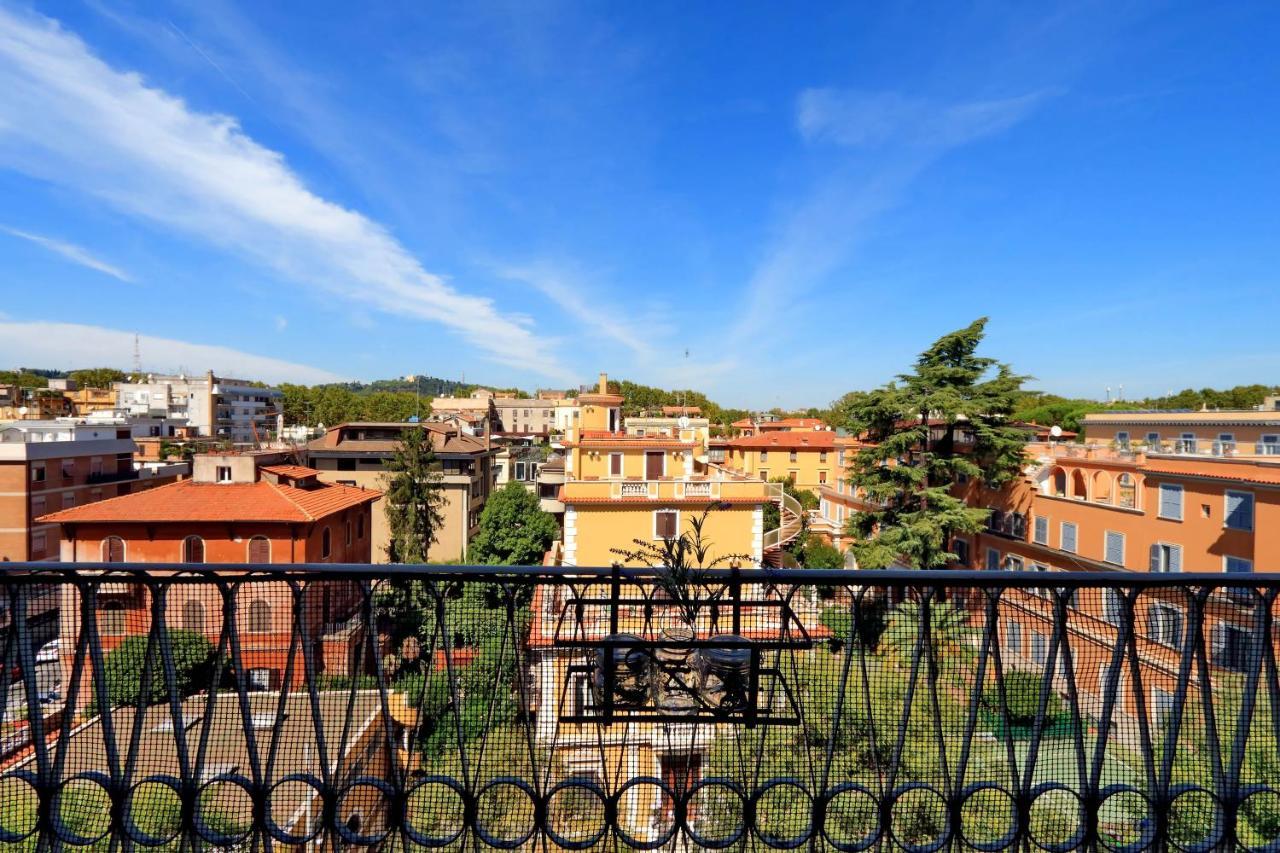 Pompeo Magno Apartment Rome Bagian luar foto